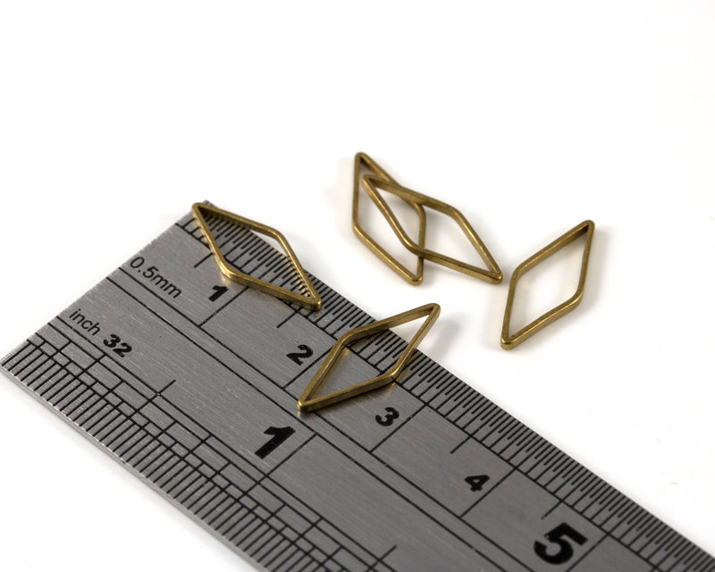 30 x Raw Brass Geometric Links, 16x7mm (C0371)