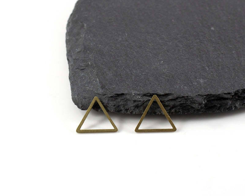 20 x Raw Brass Open Triangle Connectors, 15mm (C0157)