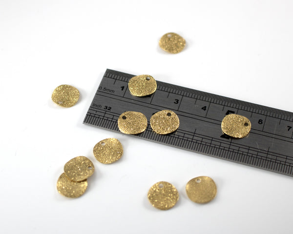 10 x Raw Brass Shimmering Wavy Coin Textured Charms, 10mm (C0167)