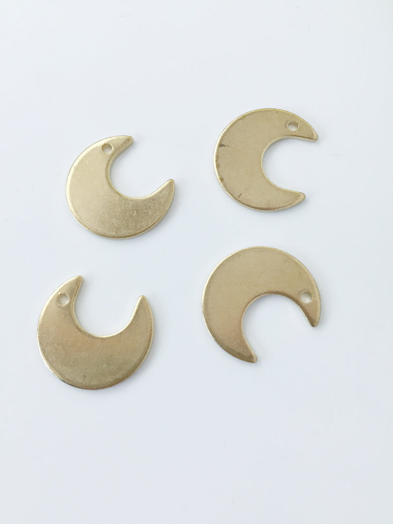 8 x Chunky Raw Brass Crescent Moon Charms, 16x14mm (C0054)