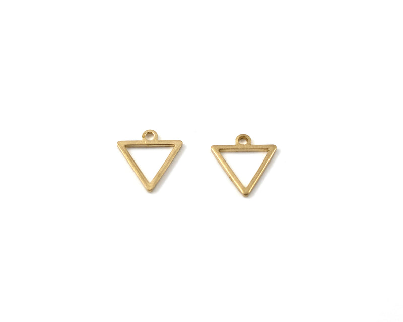 8 x Raw Brass Triangle Drop Pendants, 13x12mm (C0276)