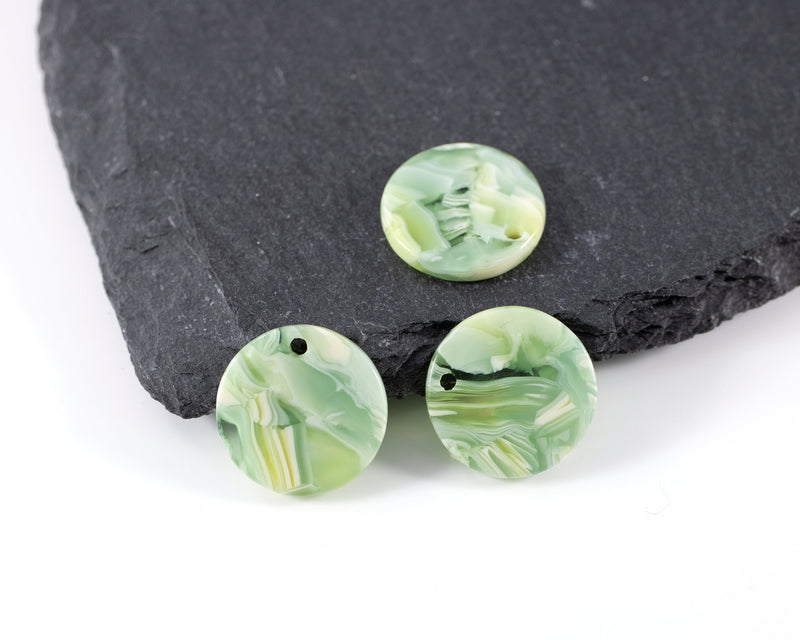 6 x Green Tortoiseshell Resin Round Charms, 17mm