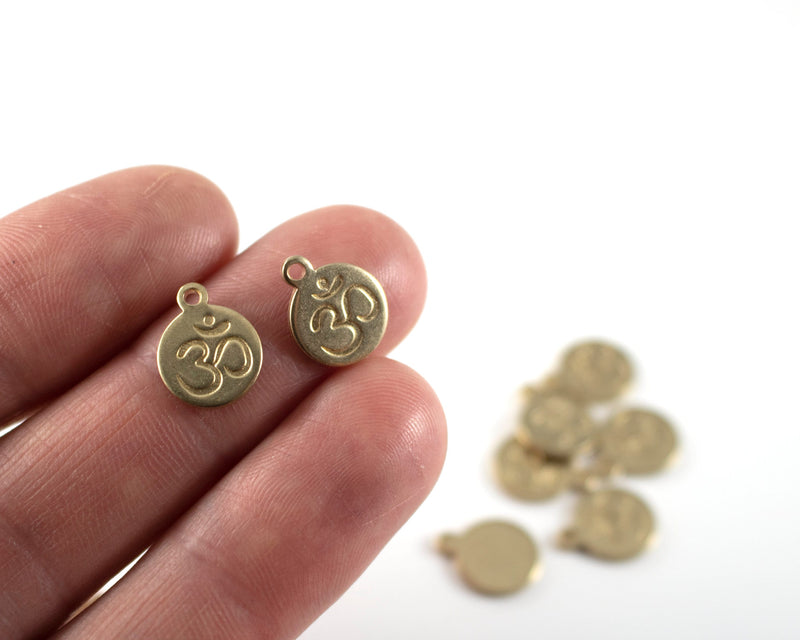 8 x Raw Brass Om Pendants, 12x10mm (C0264)