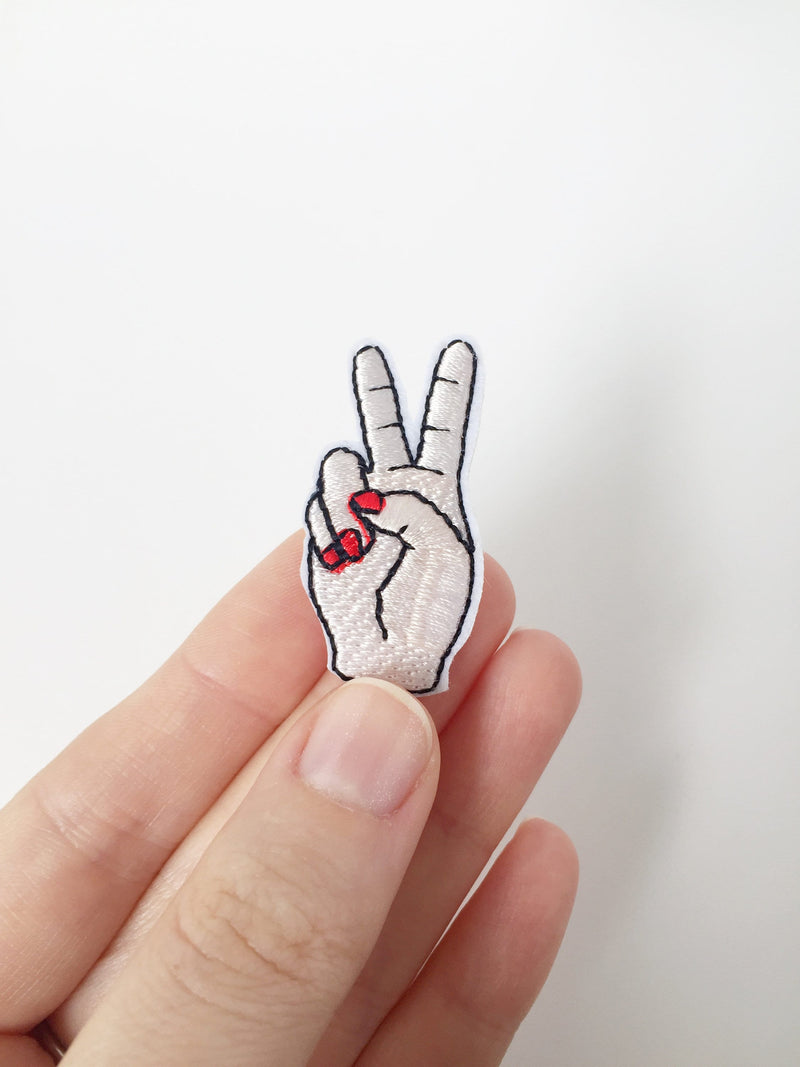 Sign Language Iron-on Patch, Victory Gesture Badge, ASL Keep Fighting Gesture Embroidery