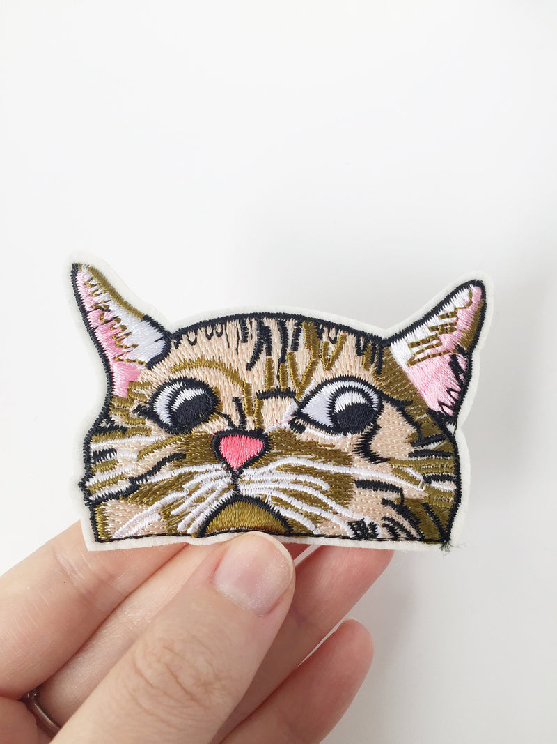 Peeping Cat Iron-on Patch, Embroidered Tabby Cat Badge