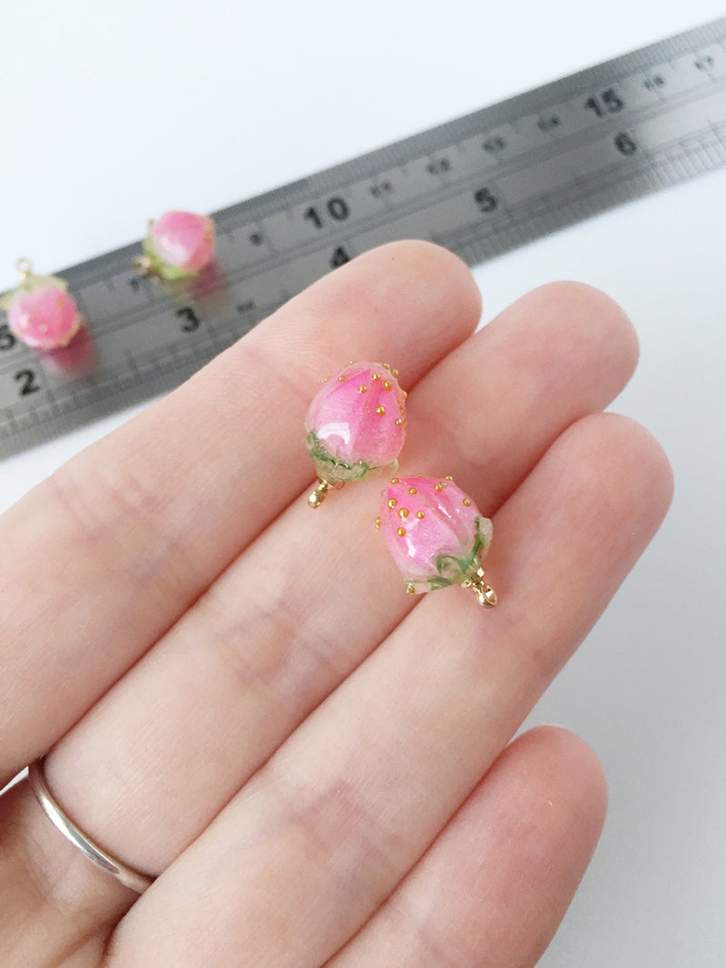 1 x Rose Bud Charm, 15x10mm Preserved Flower Pendant (2249)