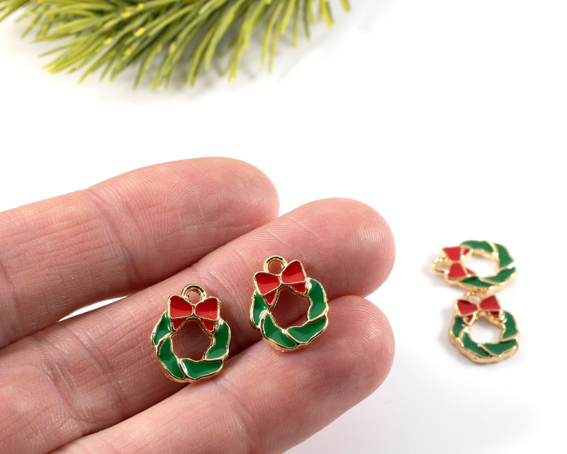 6 x Tiny Wreath Enamel Charms, 15x12mm (2900)