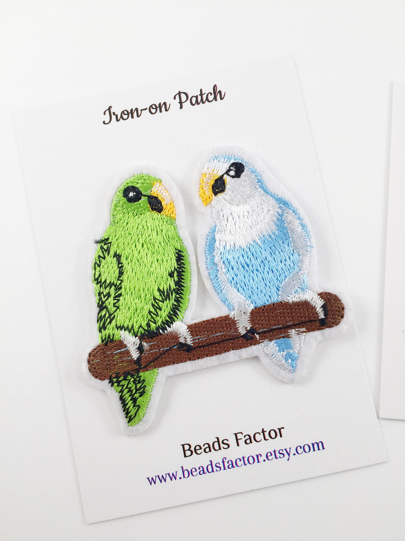 Budgies Iron-on Patch, Budgie Couple Motif, Bird Embroidery (P092)