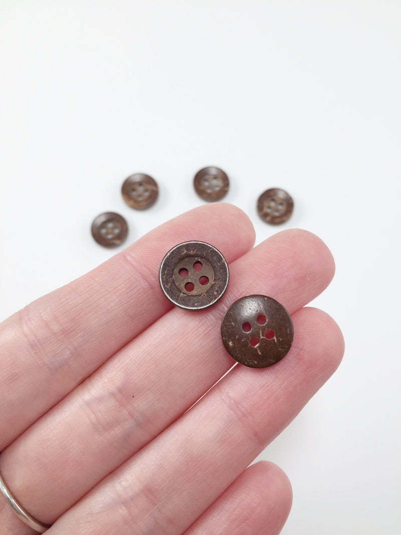 10 x Carved Coconut Brown Shell Buttons, 13mm