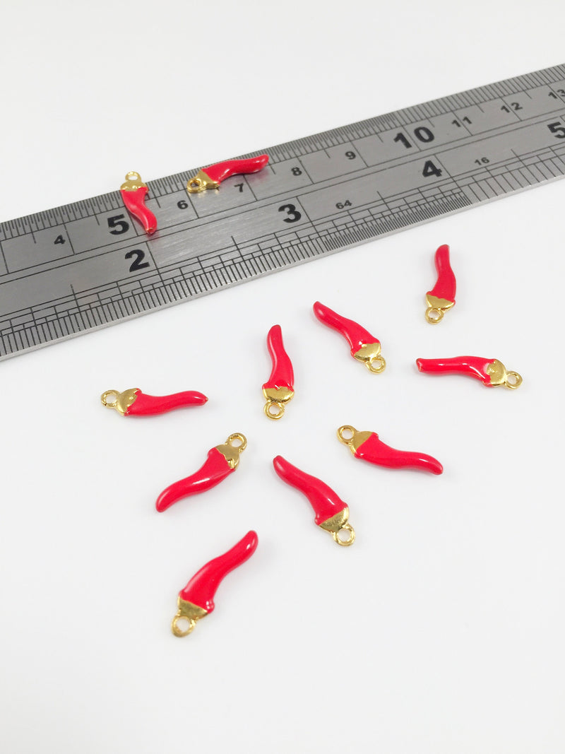 8 x Red Enamel Hot Chili Pepper Pendants, 14.5x4mm (0229)