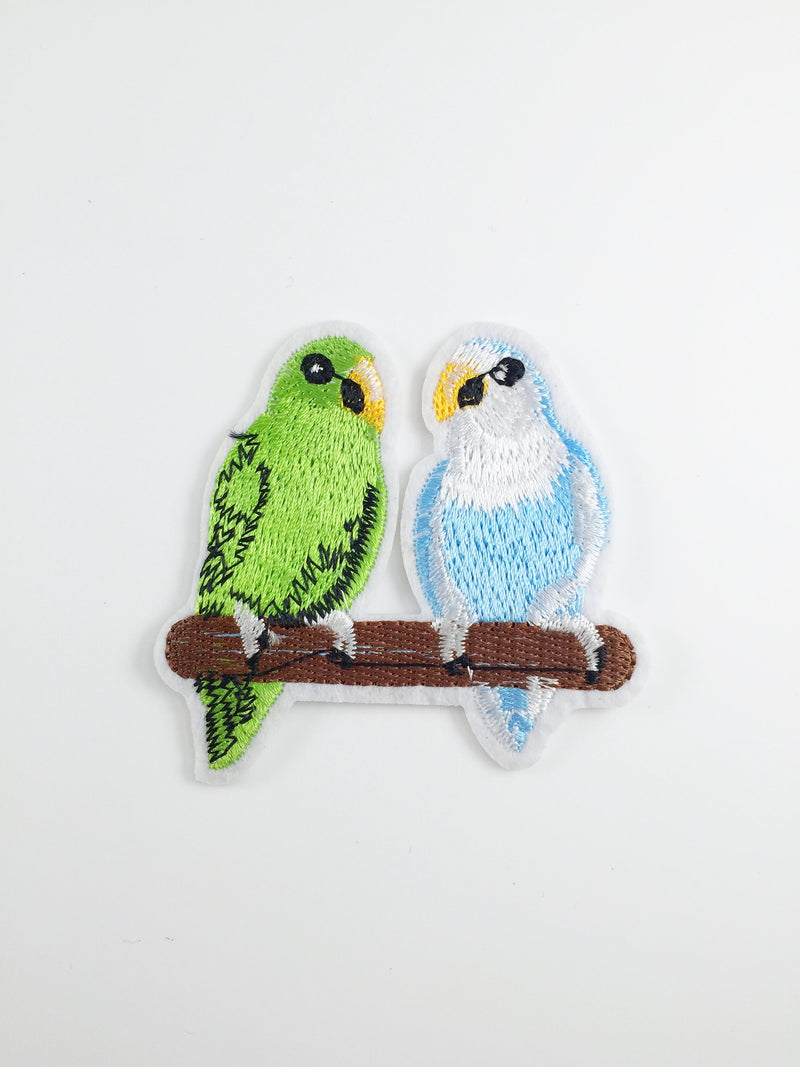 Budgies Iron-on Patch, Budgie Couple Motif, Bird Embroidery (P092)