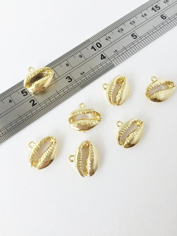 4 x Gold Plated Cowrie Shell Charms, 15x17mm (1700)