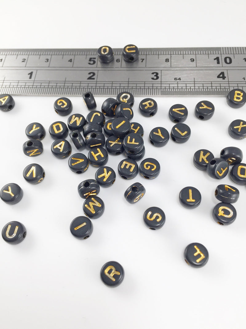 100 x Black and Gold Alphabet Acrylic Letter Beads, 7mm (1870B)