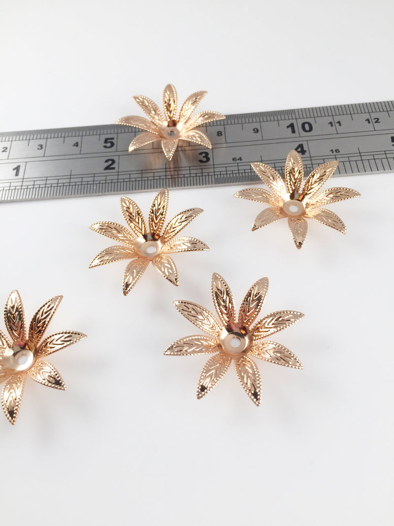 4 x Champagne Gold Pointed Petal Flower Beads, 30mm