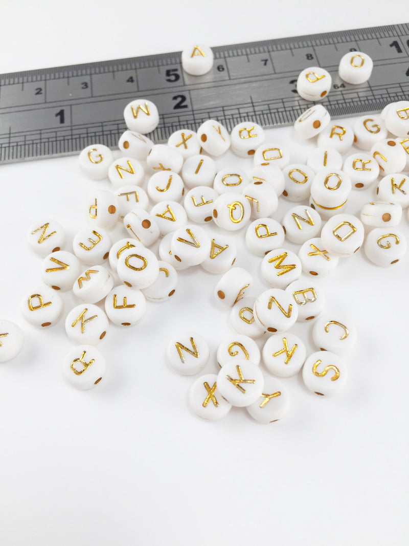 100 x White and Gold Alphabet Acrylic Beads, 7mm (1870)