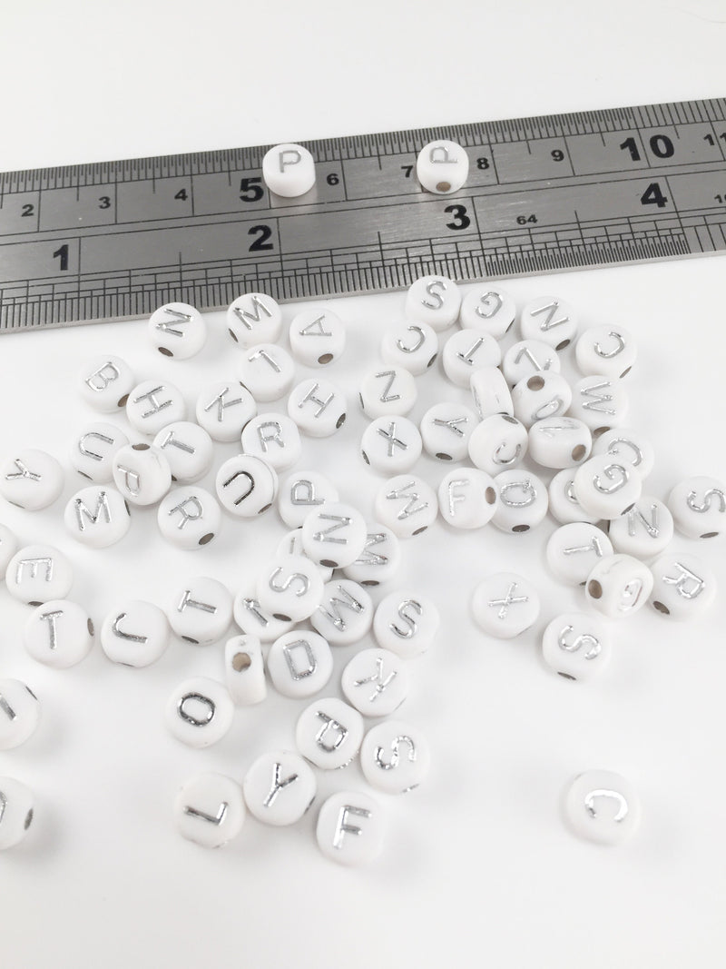 100 x White and Silver Alphabet Beads, 7mm Acrylic Letter Spacer Beads (1871)