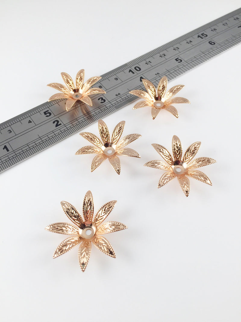 4 x Champagne Gold Pointed Petal Flower Beads, 30mm