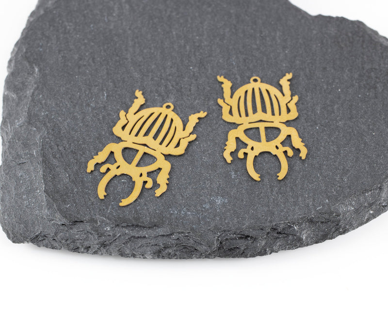 2 x Raw Brass Scarab Filigree Pendants, 32x19mm Beetle Earring Charms (C0467)