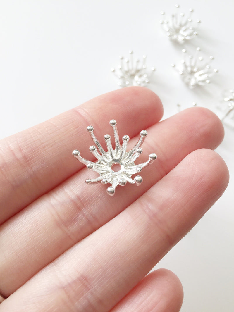 6 x Silver Flower Stamen Beads, 20mm(3037)