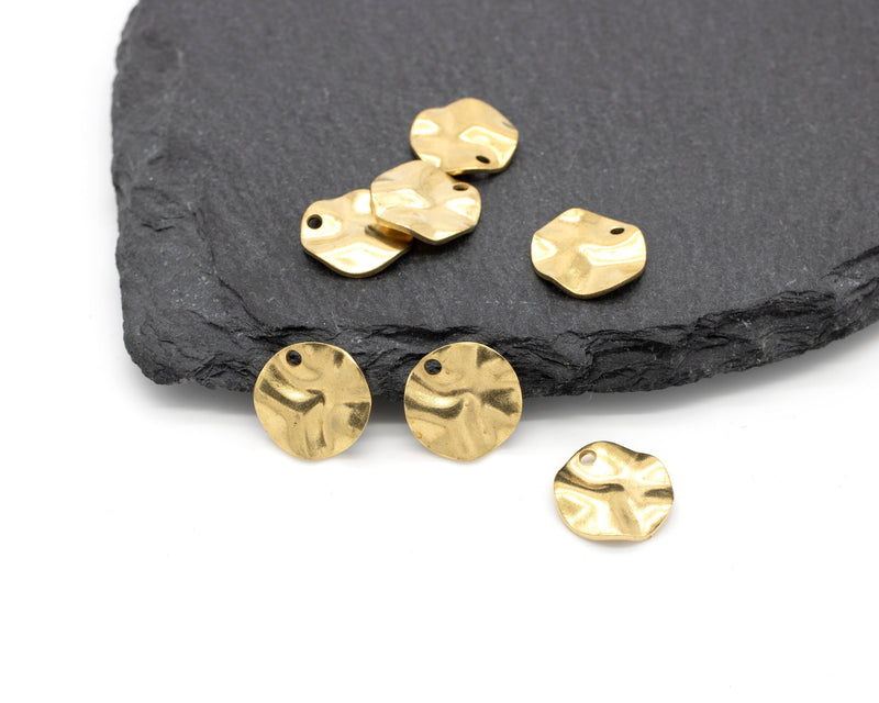 8 x Raw Brass Wavy Round Charms, 12mm (C0361)