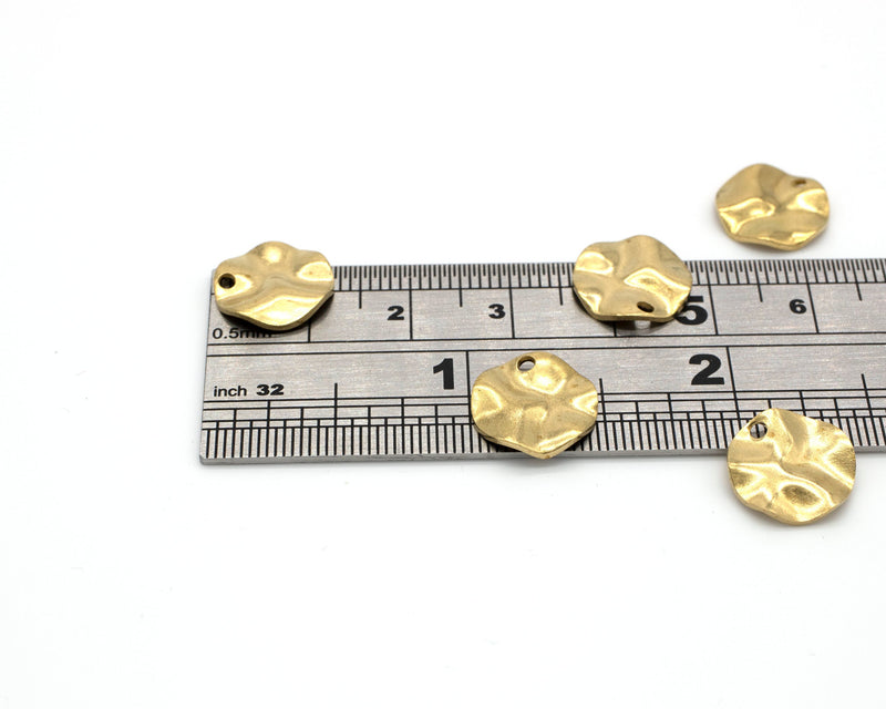 8 x Raw Brass Wavy Round Charms, 12mm (C0361)