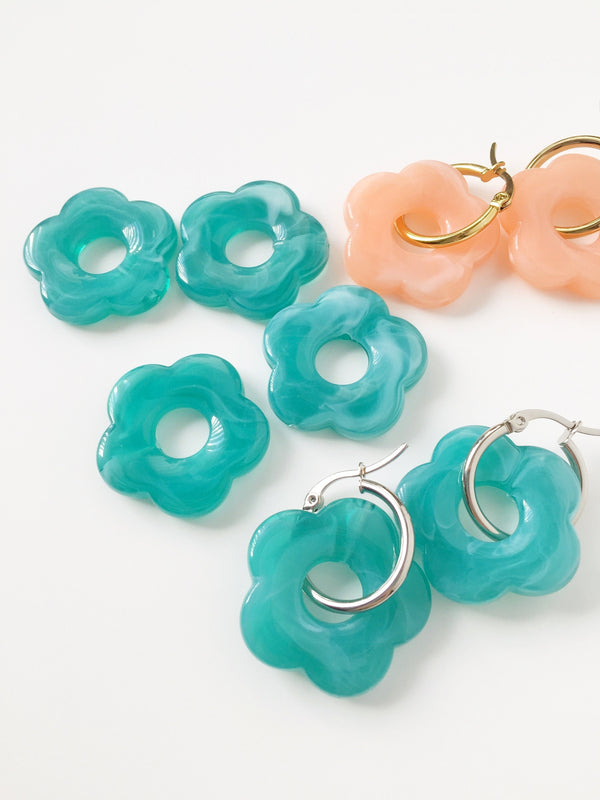 2 x Teal Resin Flower Beads, 26mm Jelly Resin Flowers (3133)