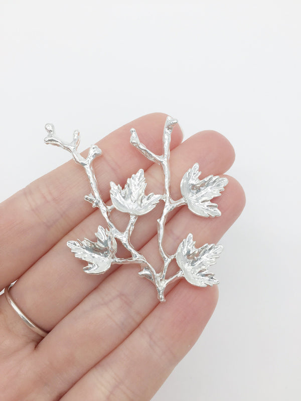 2 x Bright Silver Maple Tree Branch Embellishment, 60x47mm (3135)