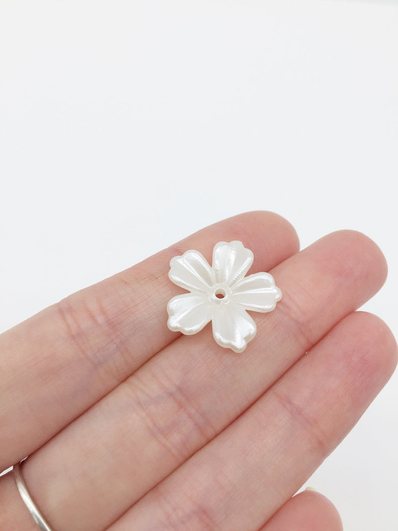 25 x Pearlised Ivory Flower Beads, 21mm (3075)