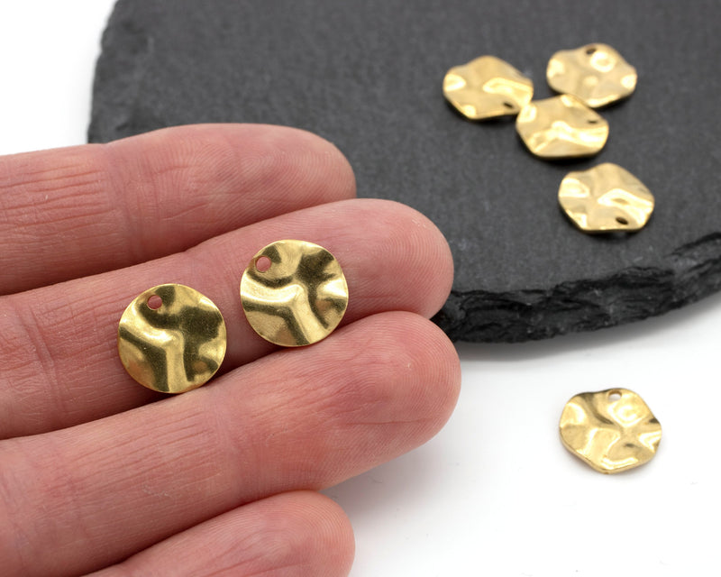 8 x Raw Brass Wavy Round Charms, 12mm (C0361)