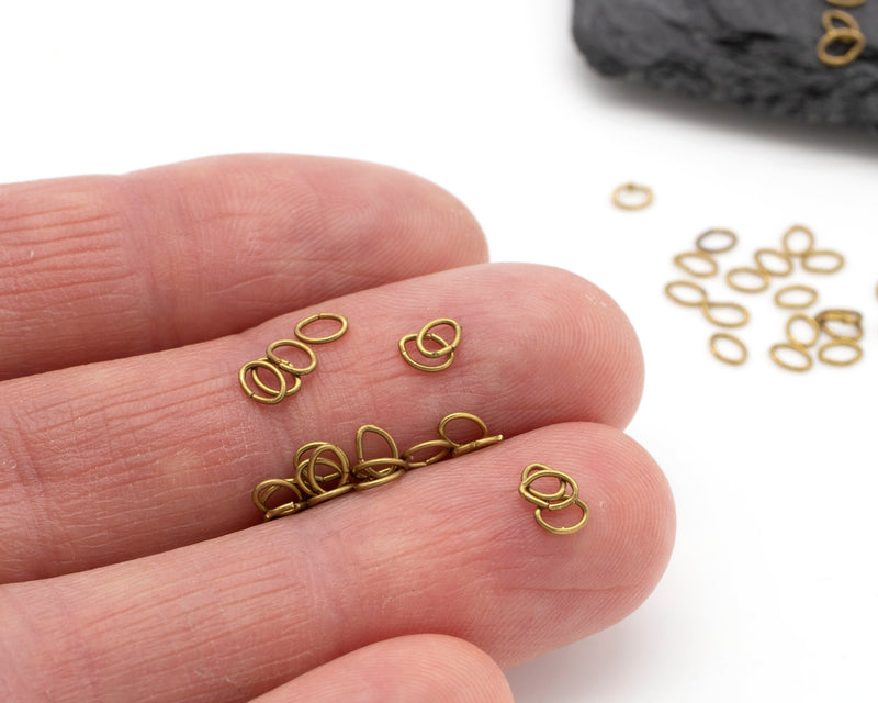 200 x Raw Brass Oval Jump Rings, 4x0.5mm (C0620)