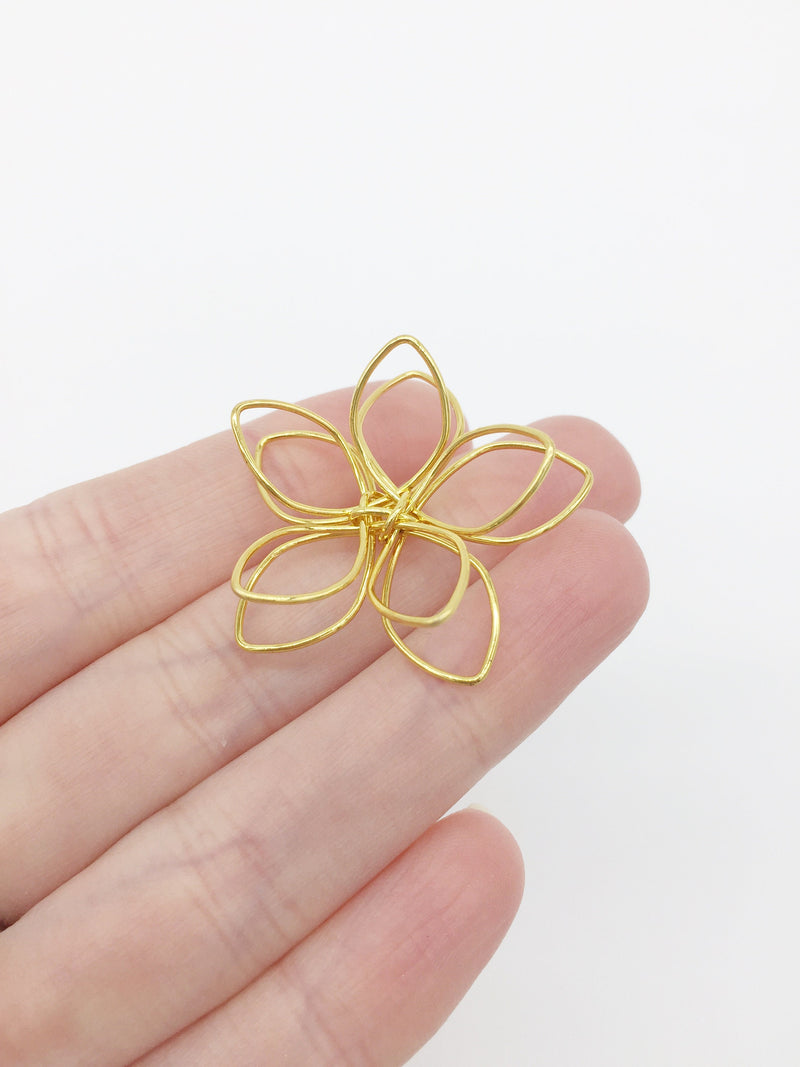 2 x 3D Gold Wire Flower Beads, 35mm (3063)