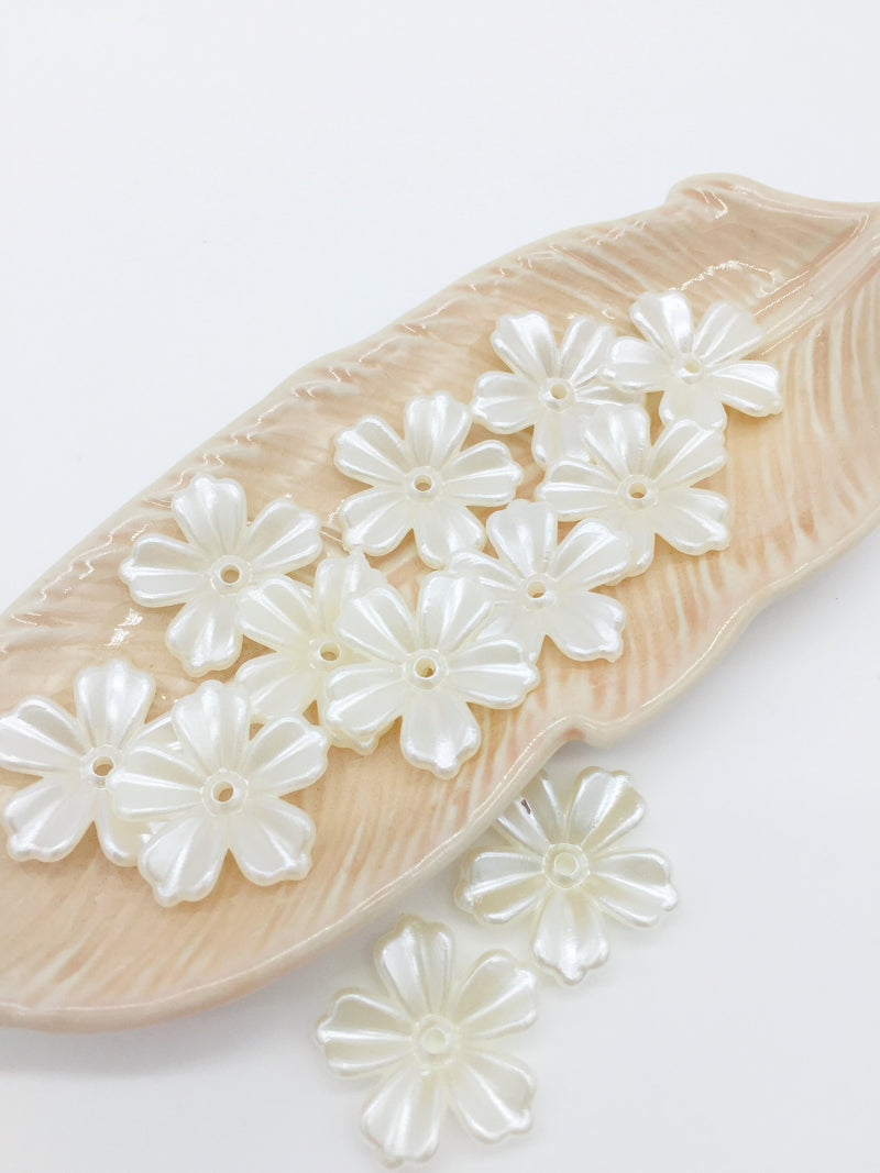 25 x Pearlised Ivory Flower Beads, 21mm (3075)