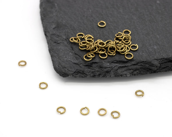 100 x Raw Brass Jump Rings, 4x0.7mm Open Round Jump Rings (C0622)