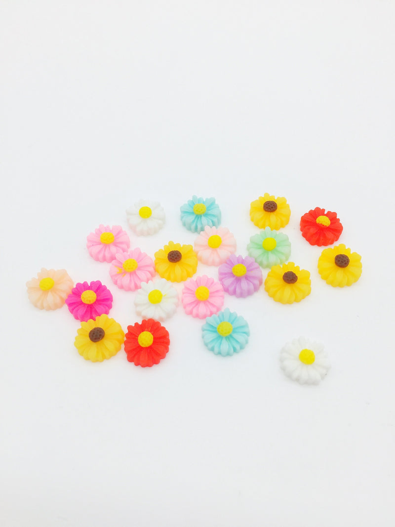 20 x Multicolour Resin Flower Cabochons, 11mm (3178)