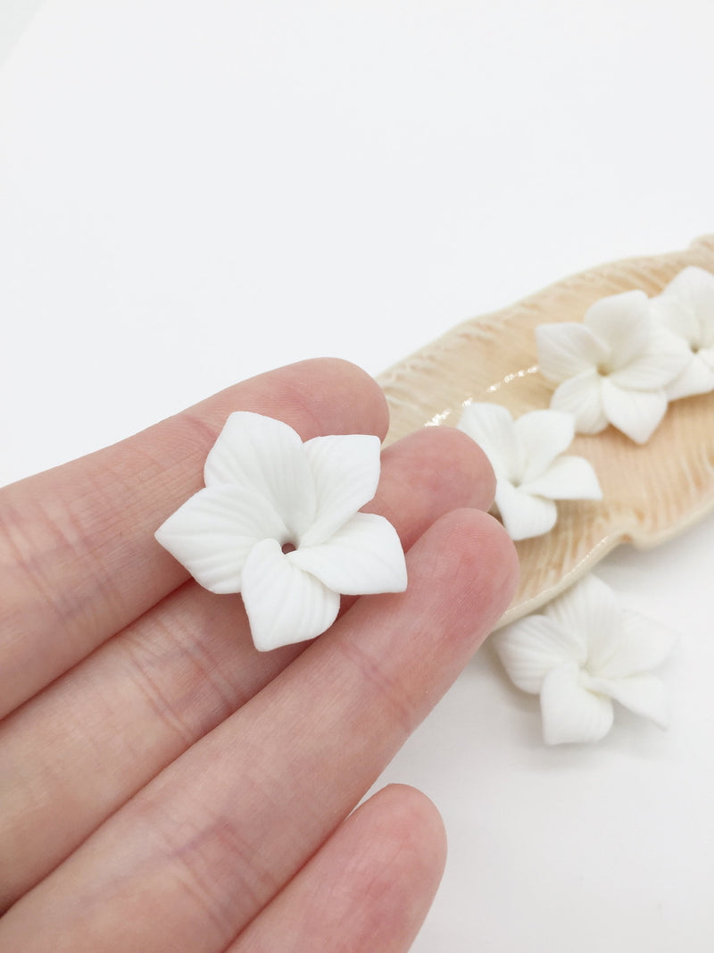 6 x Ceramic Flower Beads, White Porcelain Pointed Petal Flowers, 25-27mm