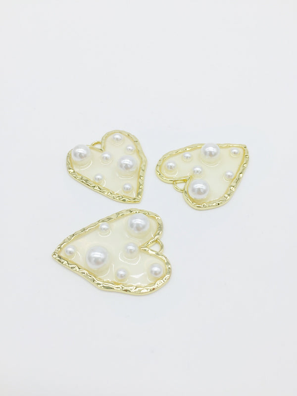 1 x Gold Plated Resin Heart Pendant with Pearls, 37x31mm (2300)