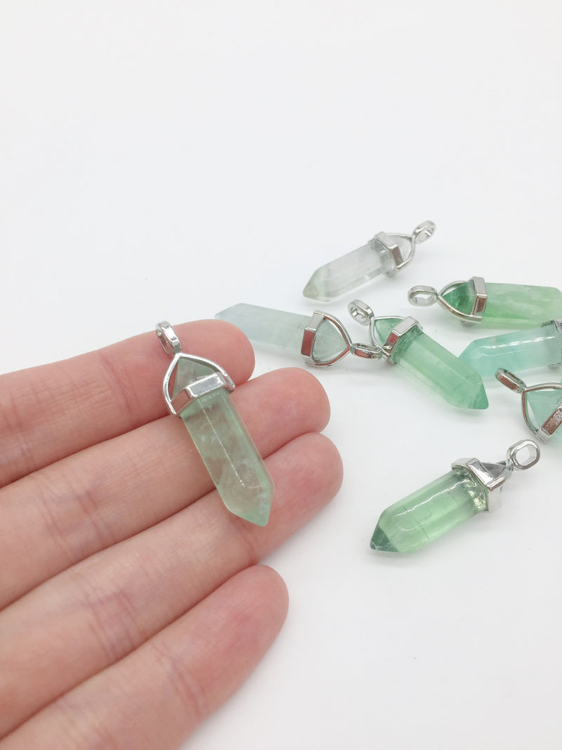 1 x Pointed Green Fluorite Healing Crystal Pendant with Bail, 43x13mm (0404)