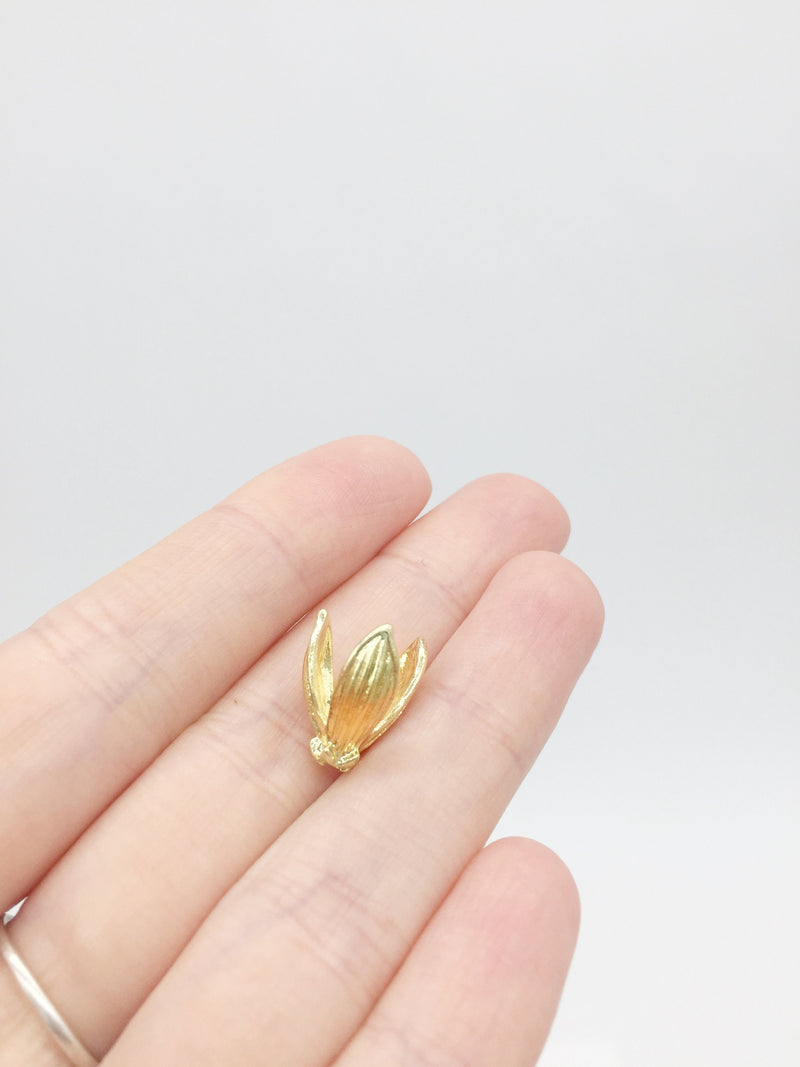 6 x Light Gold Flower Bud Bead Caps, 15x12mm