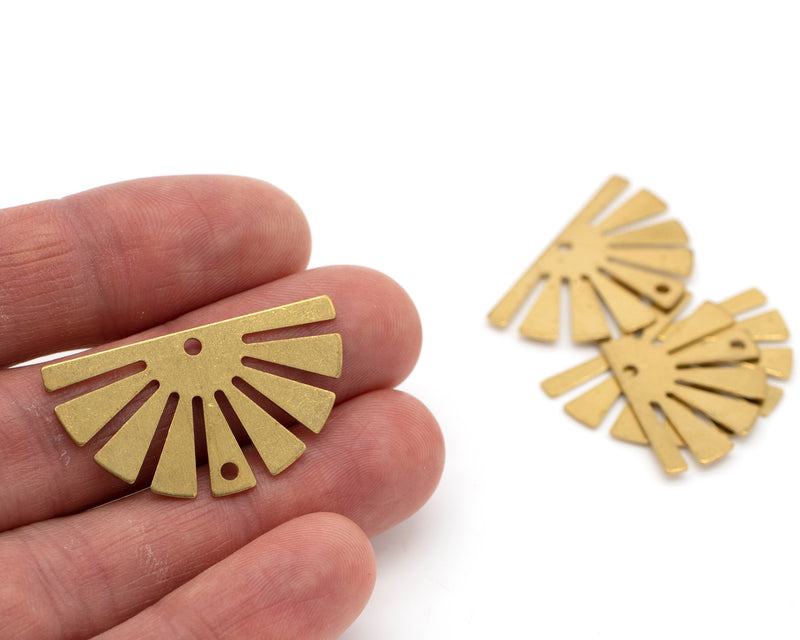 2 x Large Smooth Brass Fan Shape Connectors, 35x20mm (C0073)