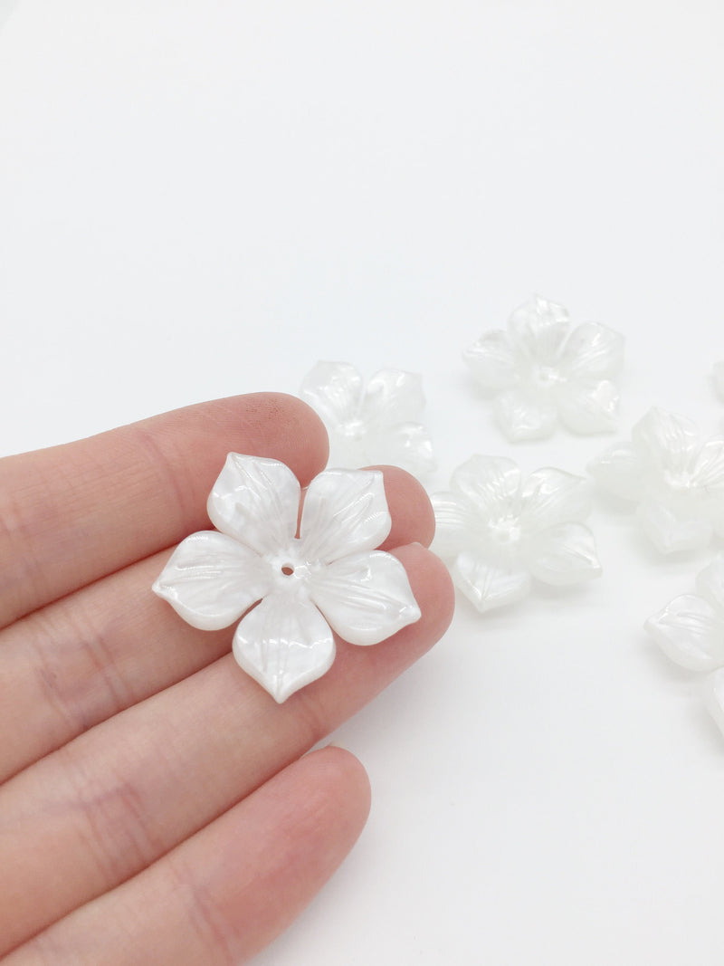 4 x Large Pearl White Flower Beads, 30mm Mother of Pearl Imitation Flowers (3215)