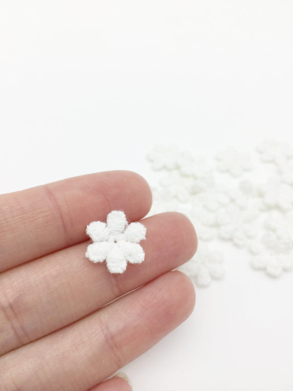 20 x Tiny Off-white Lace Flowers, 15mm