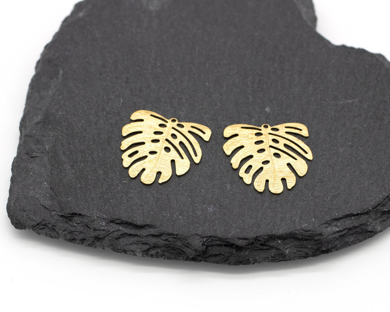 4 x Textured Brass Monstera Leaf Charms, 22x21mm (C0098)