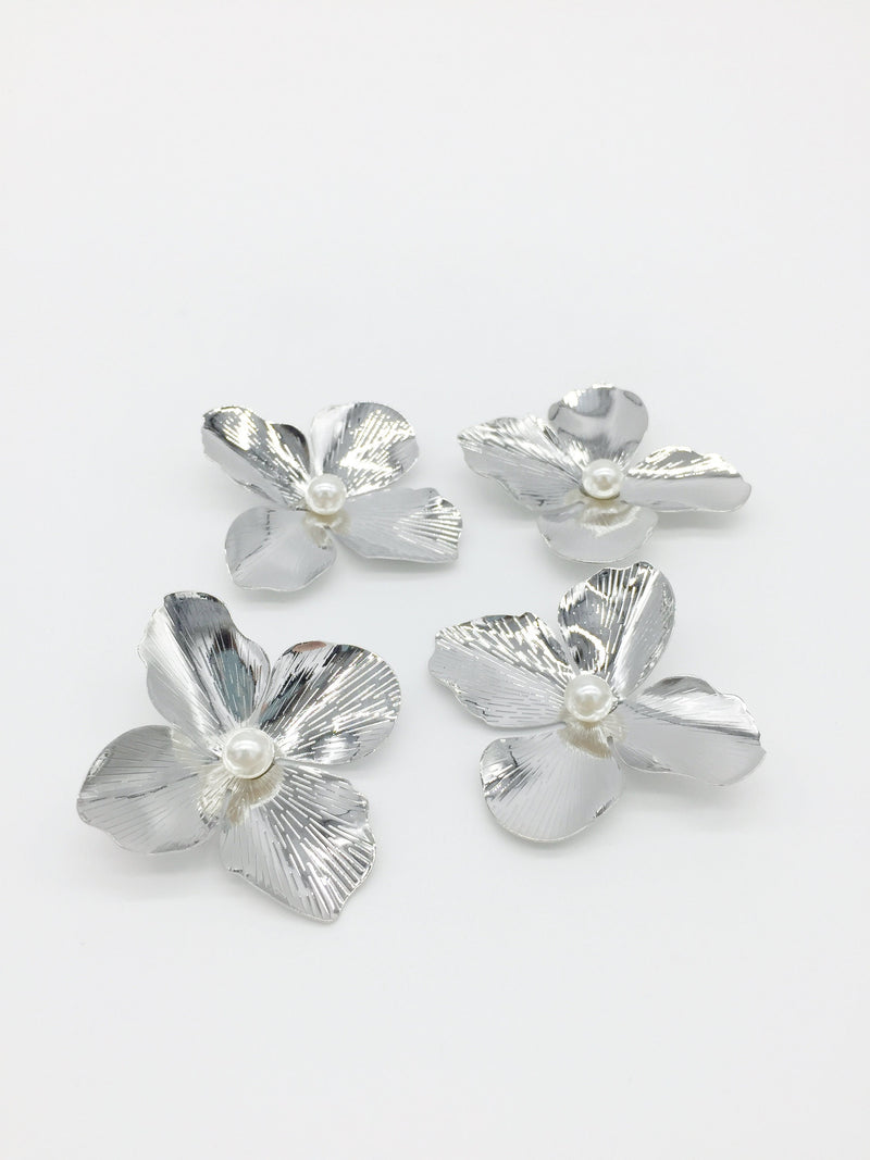 2 x Rhodium Plated Flower Cabochons with Pearl Centre, 43x40mm (3226)