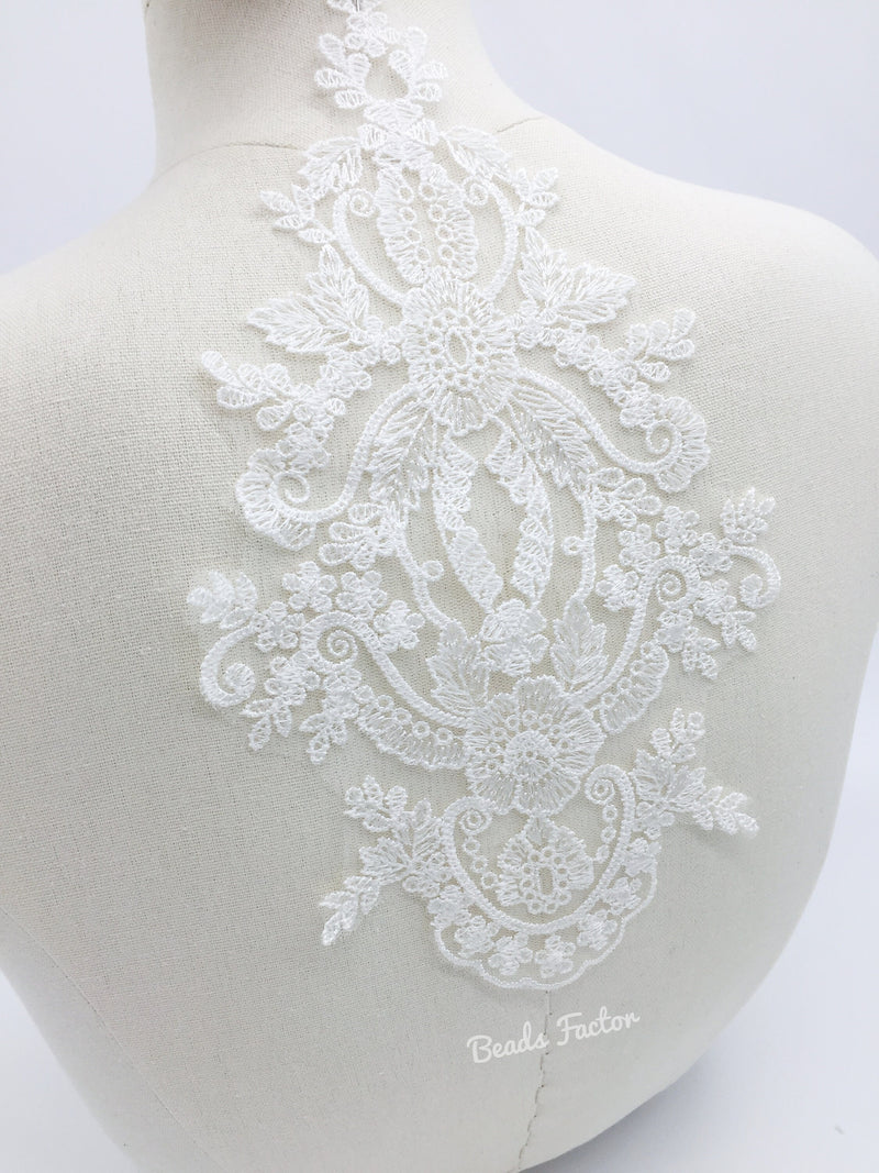 Soft Ivory Embroidered Lace Patch for Dress Decoration, 28x16cm