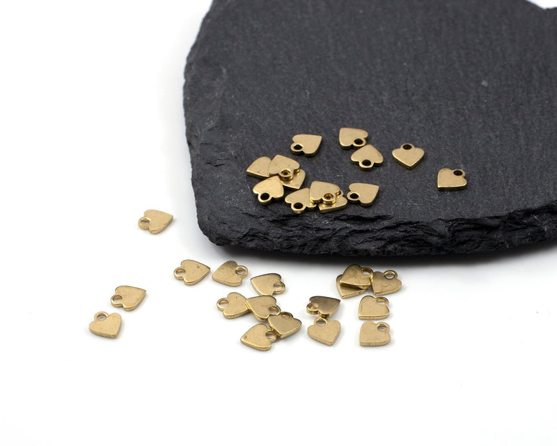 20 x Raw Brass Heart Pendants, 7mm (C0545)