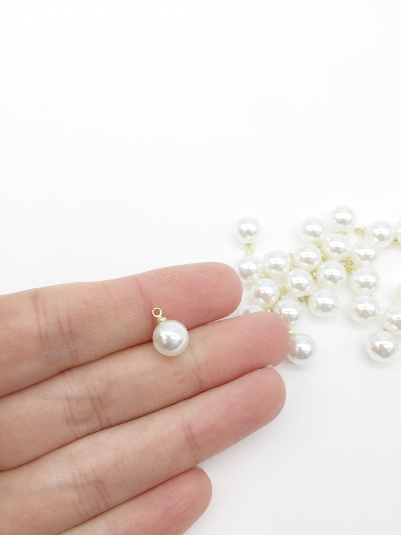 40 x Pearl Charms with Gold Loops, 6mm (3243)