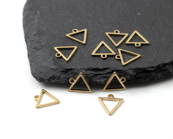 8 x Raw Brass Triangle Drop Pendants, 13x12mm (C0276)