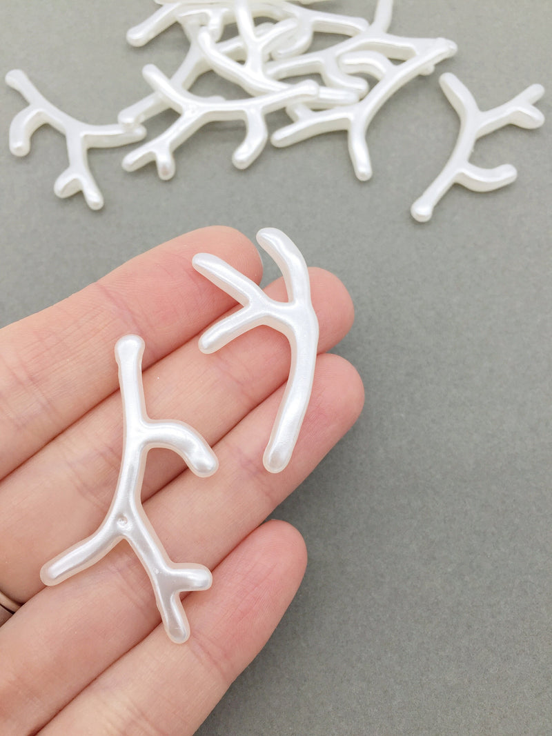 20 x Pearl White Coral Branches, 39x20mm Acrylic Coral Pendants (3376)