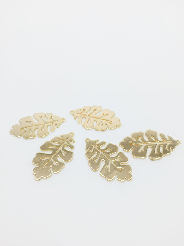 1 x Solid 18K Gold Plated Oak Leaf Pendants, 33x19mm (1262)