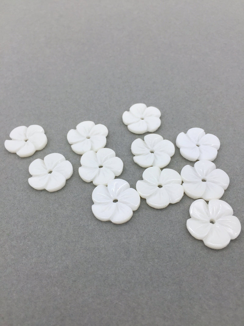 30 x Off-White Mother of Pearl Imitation Flowers Beads, 17mm